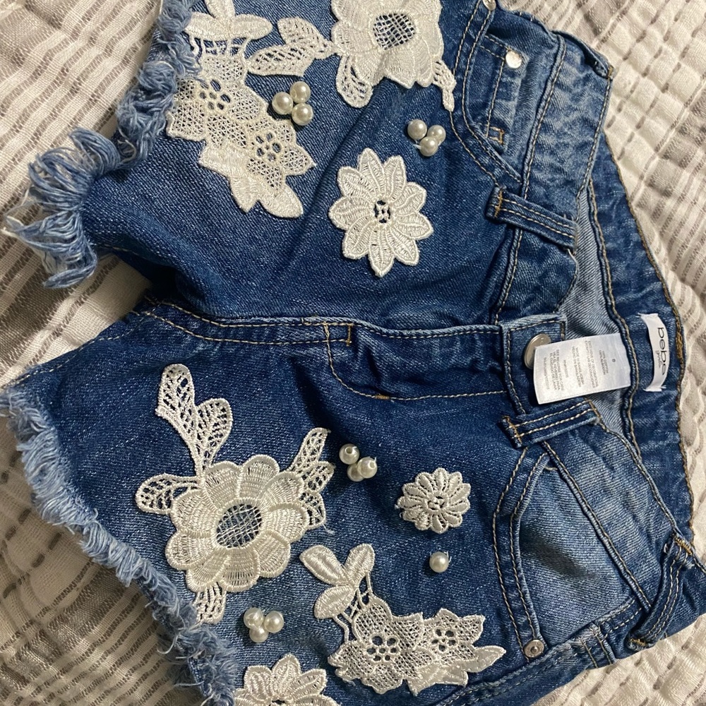 NWOT Bebe girls jean shorts size 8